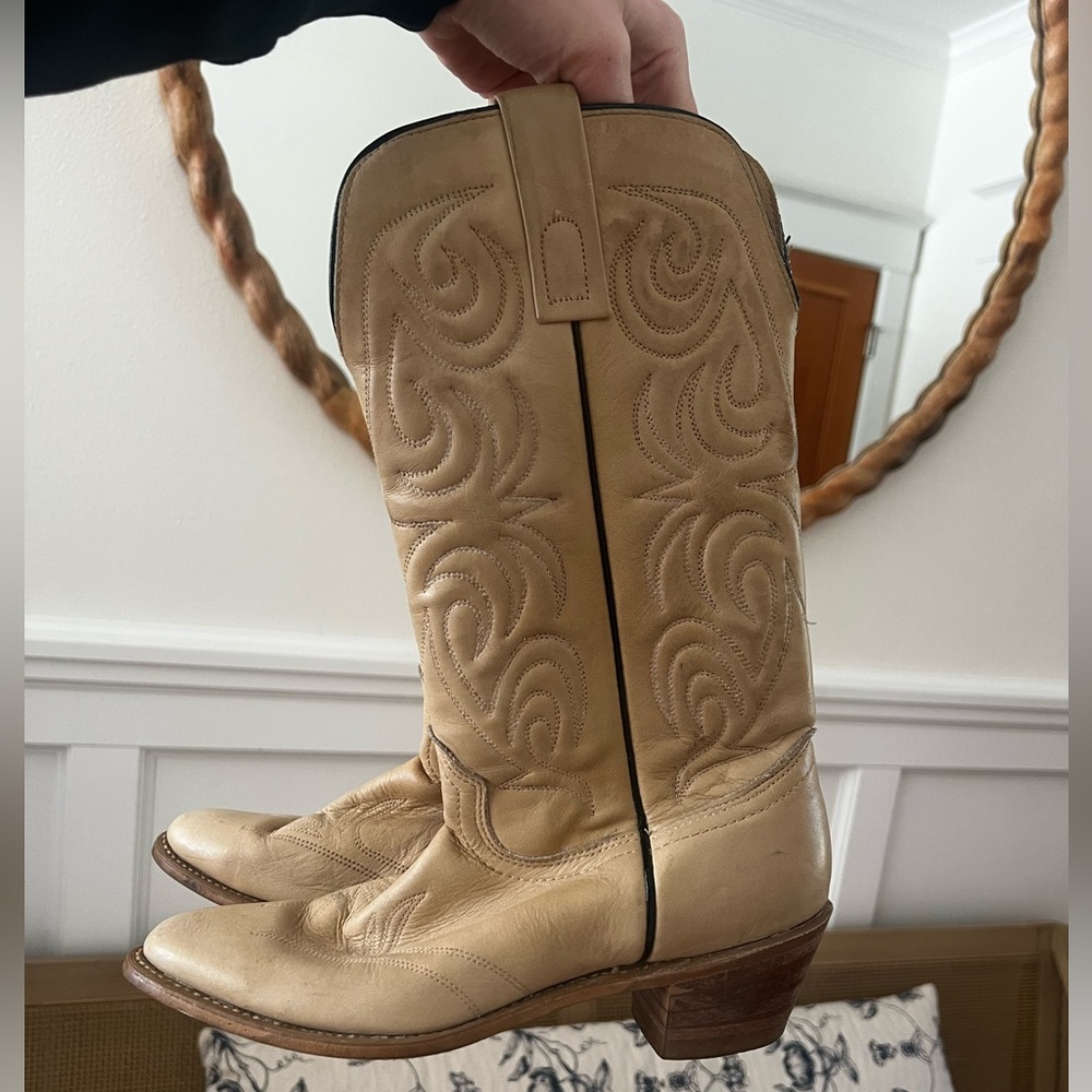 Vintage Texas Ladies Size 7.5 Beige Leather Cowboy Boots